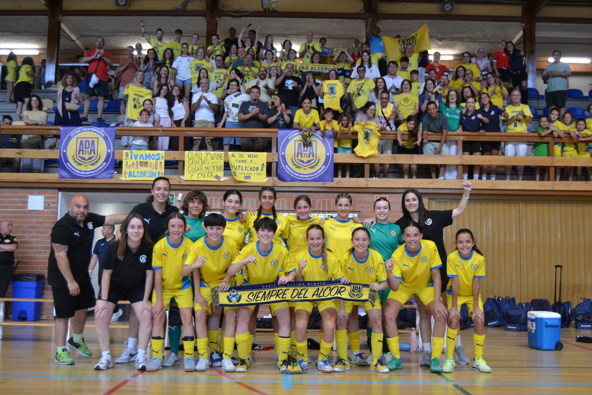 FutSalRFEF's tweet photo. 🔛 𝗖𝗮𝗺𝗽𝗲𝗼𝗻𝗮𝘁𝗼 𝗱𝗲 𝗘𝘀𝗽𝗮𝗻̃𝗮 𝗱𝗲 𝗰𝗹𝘂𝗯𝗲𝘀 𝗯𝗮𝘀𝗲

🆚 @EntrerriosAuto 2-3 @ADAlcorconFSF 
🆚 Arealonga Chapela FS 3-5 @FsRipollet 

👏 𝗙𝗶𝗻𝗮𝗹𝗶𝘀𝘁𝗮𝘀 𝗰𝗮𝘁𝗲𝗴𝗼𝗿𝗶́𝗮 𝘀𝘂𝗯-𝟭𝟰

✔️ AD Alcorcón FSF 
✔️ FS Ripollet

#FutsalRFEF https://t.co/jmLBgthZqx
