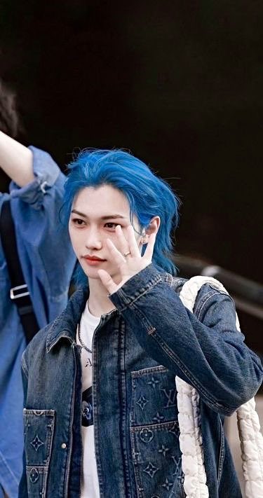 FLXCentral's tweet photo. Iconic #FELIX is mentioned in “M1: Monster Racing League” an ongoing sci-fi comic created by writers Robert and Lily Windom with art by Eisner Award-winner Legendary Jae Lee 🔥

“— Super cool hair, Felix from Stray Kids 
 • My name is Kaito. 

— Nah, it’s Felix. 
— He does love k-pop!” 

Because of bright blue hair and love for K-pop, the comic book character street racer Kaito — was given the nickname "Felix," a direct reference to Felix's iconic blue-haired look 💙

–  “M1: Monster Racing League” is the story blends underground street racing with giant, mutated monsters. Sci-fi comic book series published by Image Comics [the third-largest comic book and graphic novel publisher in the United States]. 

BlueLix will always be legendary!

@ImageComics  
#필릭스 #フィリックス  #李龙馥
