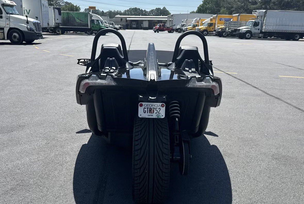 PatrickMatthiss's tweet photo. Polaris Slingshot
2025
2Seats
⛽️ Gas premium
Manual transmission
Available
#car #polarisslingshot #pickup #usacar #Auto https://t.co/6aQ1ZkLQGC