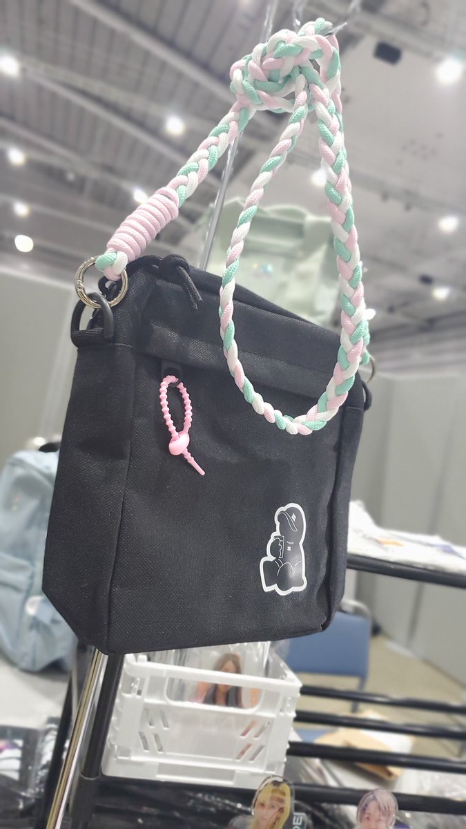 ONEMODE1610's tweet photo. これも😎✨

#ONEMODE新デザインショルダー https://t.co/zGoXZNcukV
