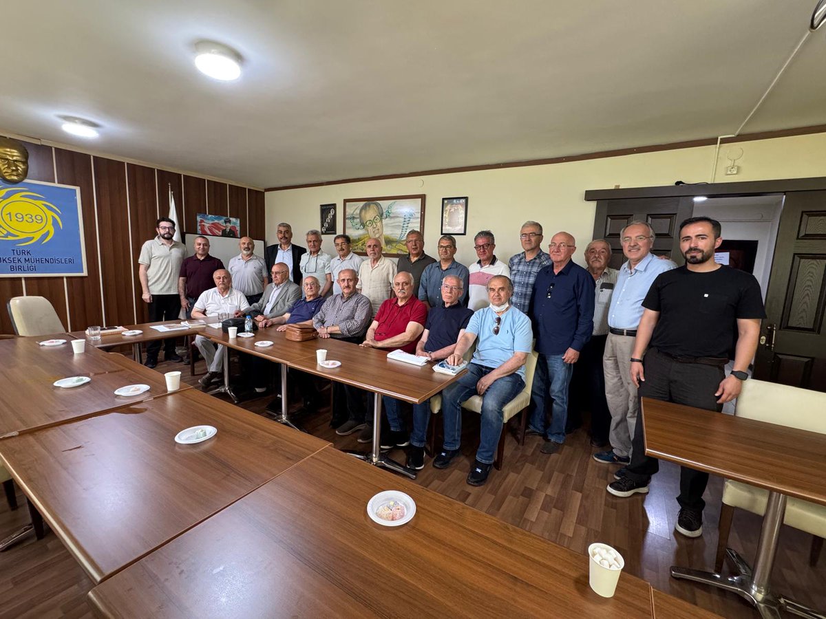 TZYMB's tweet photo. Türk Ziraat Yüksek Mühendisleri Birliği Yönetim Kurulu olarak Birliğimiz eski Genel Başkanlarından rahmetli hocamız Prof. Dr. Orhan DÜZGÜNEŞ’i anma programı düzenledik. 

https://t.co/Nqy2HK5zw5 https://t.co/5YWc18FH4B