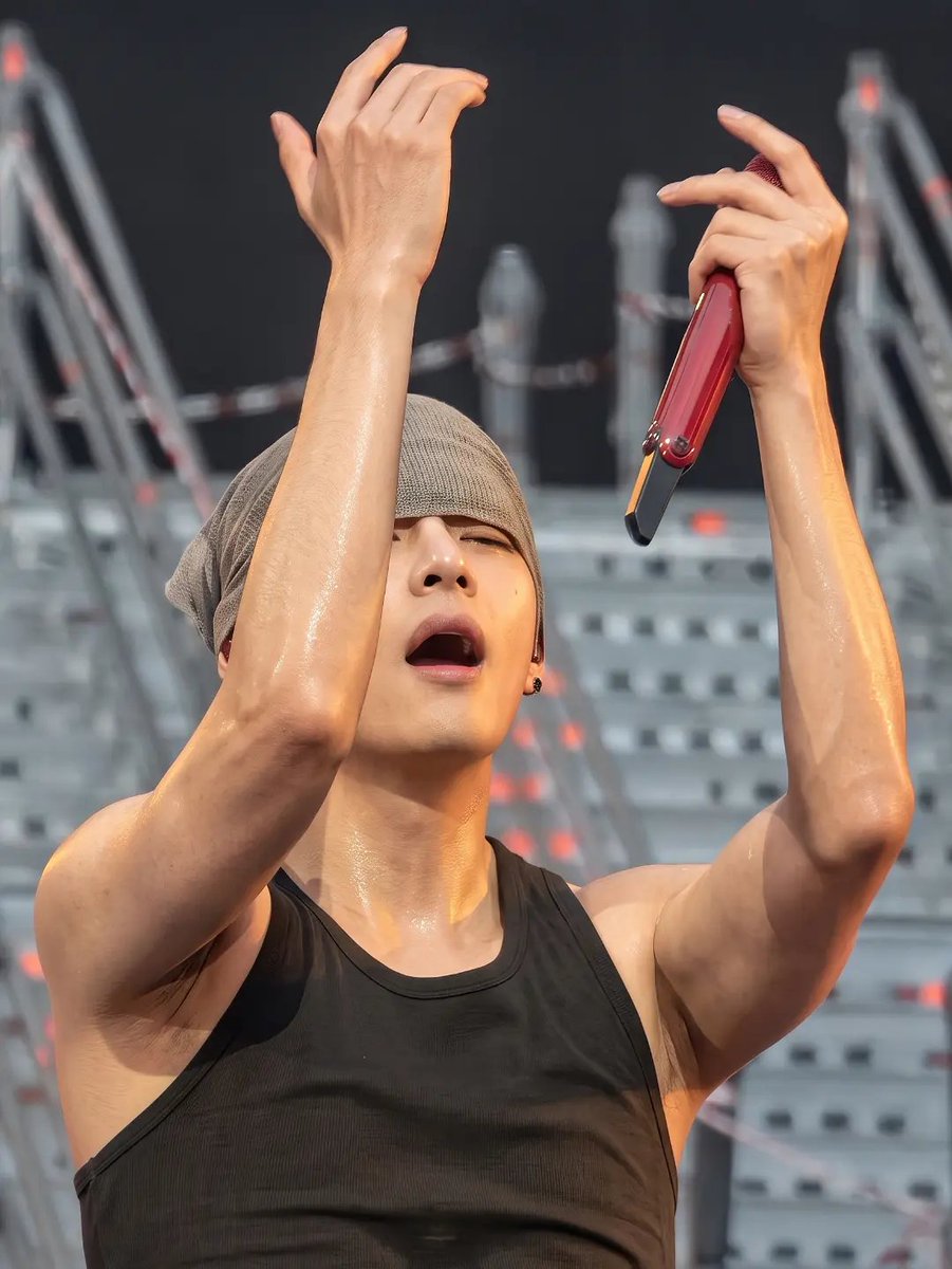 _taegguk_luv_'s tweet photo. BIG BOY ❤️‍🔥🥵 https://t.co/uIAXK3fi1p