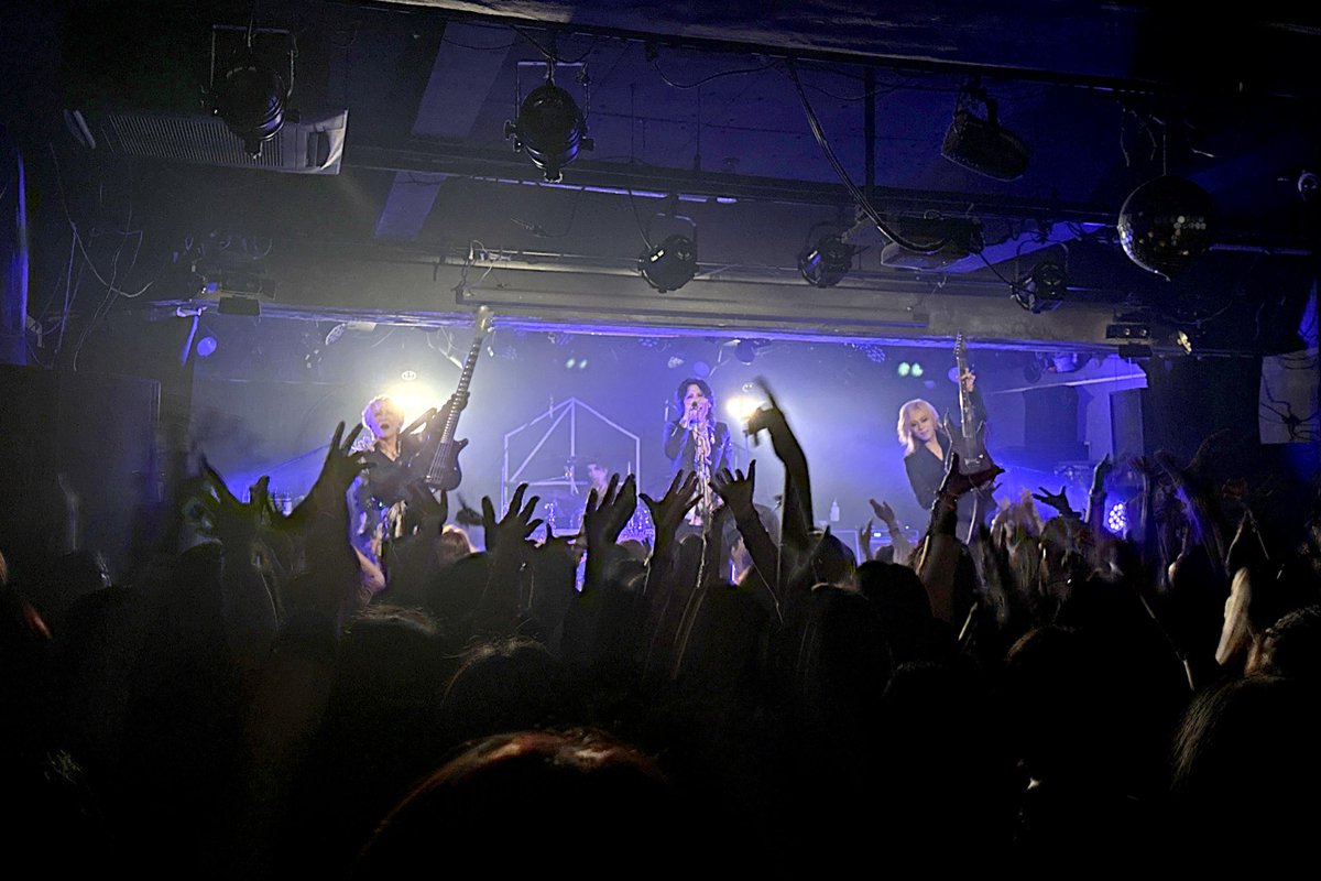 defspiral's tweet photo. THE MICRO HEAD 4N’S presents MONTHLY 2MAN「B-EAST」@川崎Serbian Night終演!
ラストは「9BALL GAMES」セッションで会場一体となって大いに盛り上がりました!
お足元の悪い中、ご来場いただいた皆さま、ありがとうございました!
🚩NEXT LIVE
2026年7月11日(日)下北沢 ReG
【Kiyoshi & Chirolyn★ROCK'N'ROLL THREE-RING CIRCUS 2026】
https://t.co/ugxLMRDKTg
