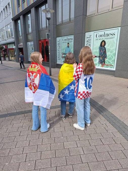 veljavragolan's tweet photo. E baš ovako.... https://t.co/dXvikPIPlt