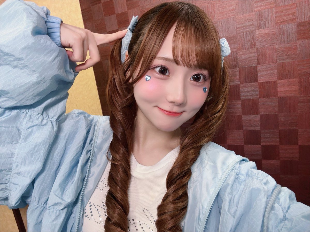 srchan07's tweet photo. 「宮野芹のイベントだけのヒミツやで！」
 ご参加頂いたみなさん、本当にありがとうございました！♡
1人でお話するイベントは初めてだったけど、めちゃくちゃ楽しかった🫶🏻みんな一緒に盛り上げてくれてありがとー！！
またみんなに会えますように🫠🥺🙃
本日はありがとうございました🩷🩵
#せりやで https://t.co/deorV4DtsF