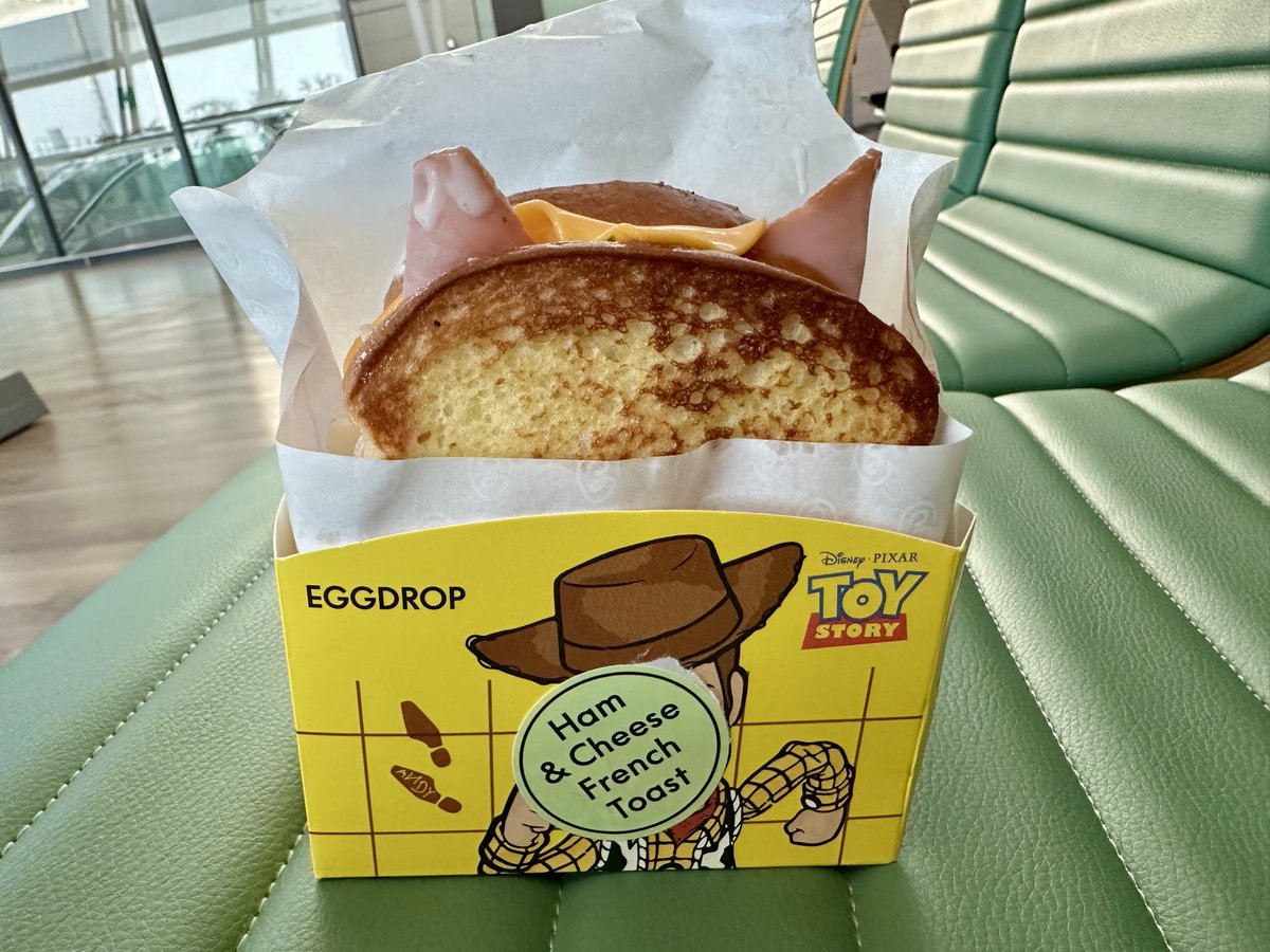 kasamasama's tweet photo. この前仁川T1で初めてEGGDROPのトーストサンドを食べた。ハンバーガーはトゥーマッチだけどおにぎり一個分くらい食べたいとき向けのサイズ感が良い https://t.co/Wji3zaMzTV
