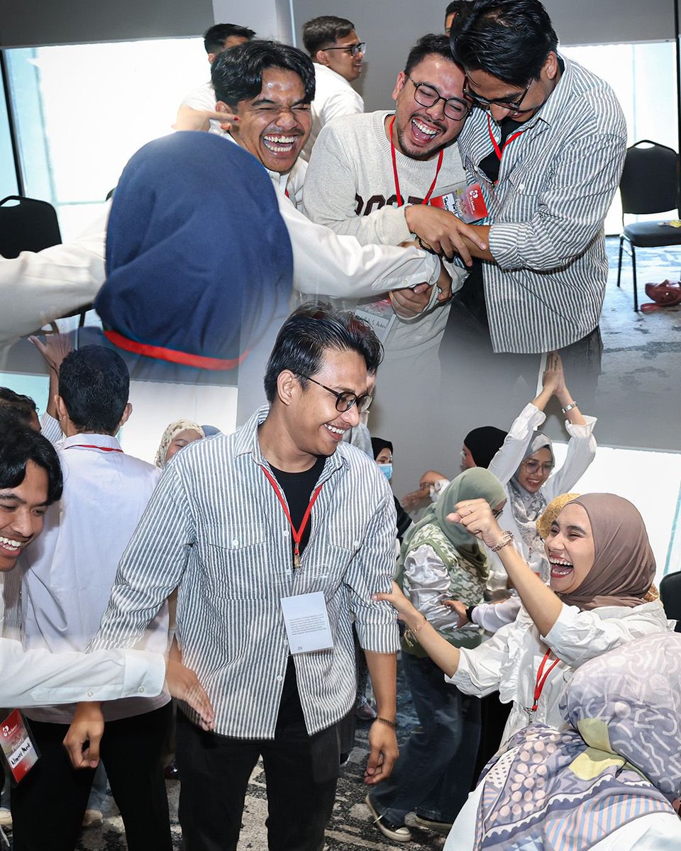 insharkatnegeri's tweet photo. More glimpses from our Induction days 

#Trisectorleadership #tslb #tslb9 #institutharkatnegeri https://t.co/Kb33c1i9eH