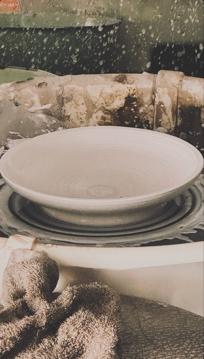Mas_khara's tweet photo. Throwing porcelain is such a lush experience. https://t.co/aNqaRp5jwz