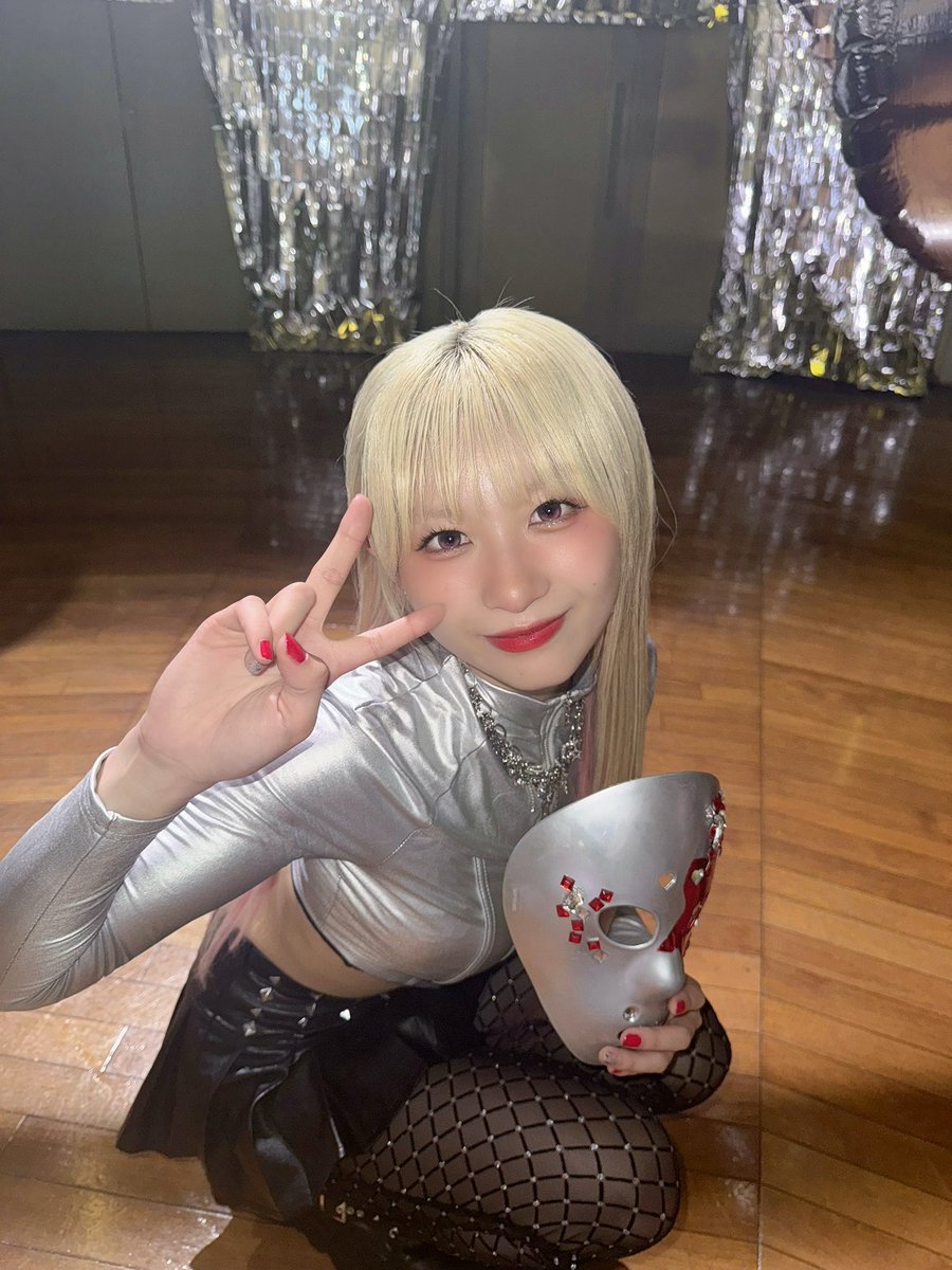morishitamao's tweet photo. 仮面女子新曲【革命前夜】
MV公開されました！！！！

宇宙科学博物館コスモアイル羽咋さんにて撮影させていただきました🪐👽

宇宙空間大好きなのでこんな素敵な場所で撮影させていただけてめちゃくちゃワクワクしました🥹🫶

ぜひ好きなシーンをコメントで教えてね〜！

https://t.co/SF2pOUblBV https://t.co/YpN8LpXcYV