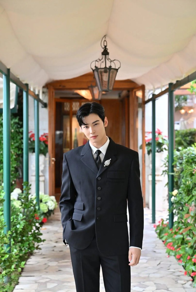 KT_CEW's tweet photo. 🪖 D-214 นับถอยหลังอีก 7 เดือน “ดงมิน” ใช้ชีวิตการเป็นทหารให้เต็มที่ แล้วกลับมาลุยงาน เป็น “ชาอึนอู” ของพวกเราน้าาา 🫡 

#chaeunwoo #ชาอึนอู https://t.co/nUFcfiPWX5