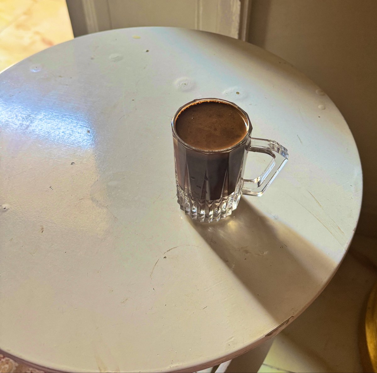 Afaf180481's tweet photo. نـ قهوه كتييير ☕️ يمكن نركز 
مساكم حلو 🌿 https://t.co/uDZ2dZa6Fr