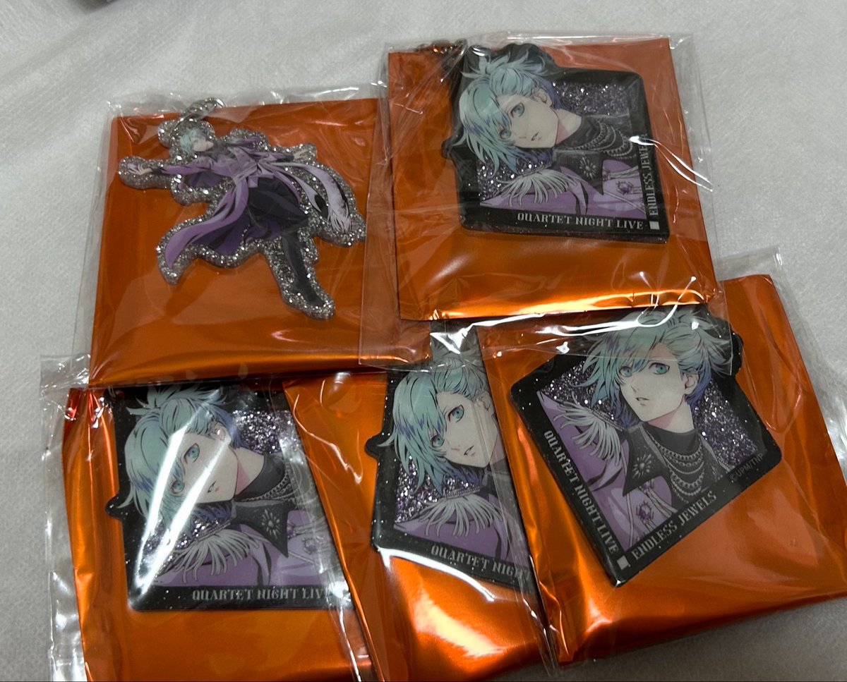 sk_0073_'s tweet photo. @S

《交換･譲渡》カルライ タブナイ 神戸 千葉

【譲】アクリルキーホルダー アクキー
嶺二 ヨリ2
蘭丸 全身1
藍 全身1、ヨリ4
カミュ 全身3、ヨリ1

【求】
定価（＋送料）
または、他ツイの求のもの（差額精算します）

都内手渡し（要相談）または郵送 https://t.co/oInVUOEeP8