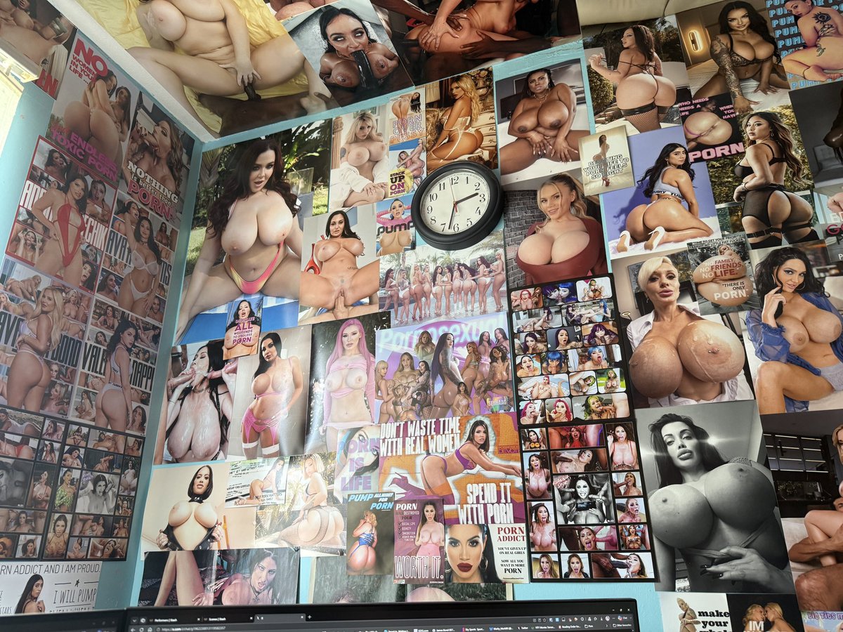 porn_piggy88's tweet photo. Fuckkkkk just look at all this. 

This on my ceiling and walls is the view I have when sat in my chair stroking. 

Fucking insane nggghhh 🥵🥵🤤🤤

#Pornosexual #Pussyfree #Pornaddict #Pay4porn https://t.co/uscsAnR2Iz