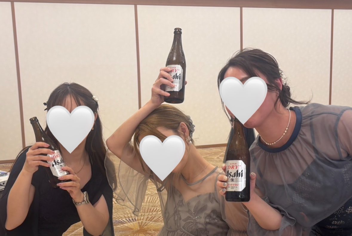 ____110_mi_'s tweet photo. 友達の結婚式だったから美容室で
ねじりハーフツインにしてもらったんだけど
思ってたのと違かった（ ᵕ̩̩ ᵕ̩̩ ）
ねじり足りないし巻きすぐとれるし
ふつうにアップにしてもらえばよかったーーー（  ; ᴗ ;  ）
写真みてもただおろしてるだけみたい😹 https://t.co/cQBGQNkEo7