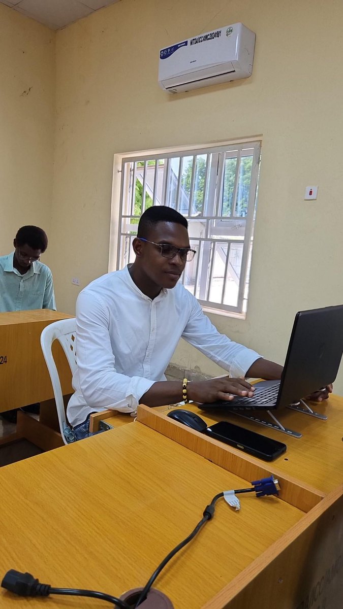 GlobalaiYola's tweet photo. It's time to build, connect, and grow with the developer community. Let's make history! #BUILDLocalhostYola #GlobalAIYola #build #CROONetwork #Nithub https://t.co/zB1WoQZgh0