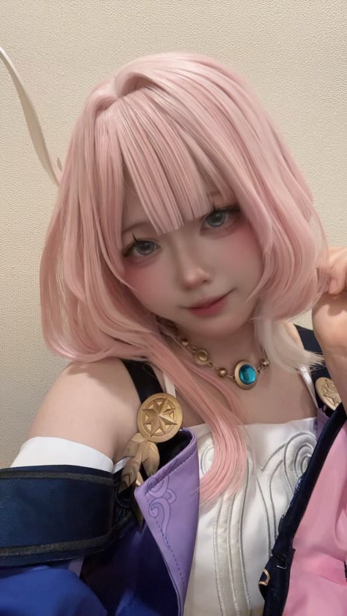 kmch1_cos's tweet photo. 黄金裔併せに向けてずっと練習してるキュレネ https://t.co/Hp5GLEBO2f
