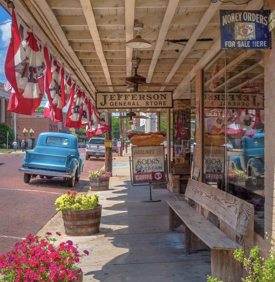 Rockwells Mercantile Co. 🌲 tweet media