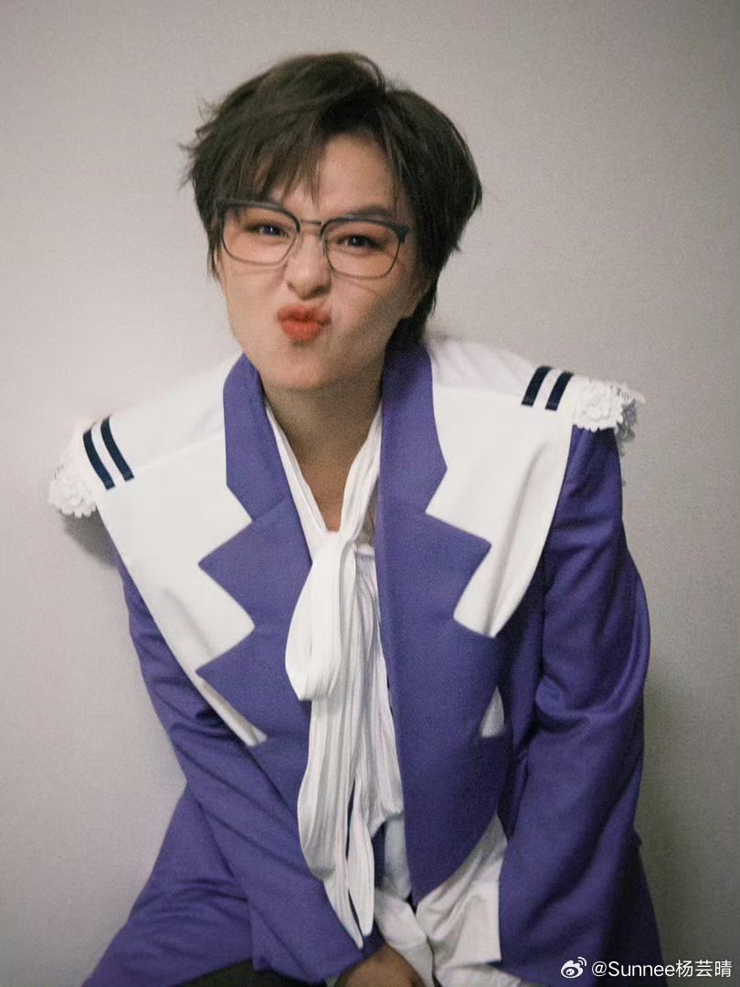 FcSunnee's tweet photo. 27062026 #sunneeweibo update

"ได้ดูกันหรือยังคะ 💜🤍"

#Sunnee #ซันนี่เกวลิน #Sunnee杨芸晴

https://t.co/VVO7ScUGQl https://t.co/VicY6Sv0D1