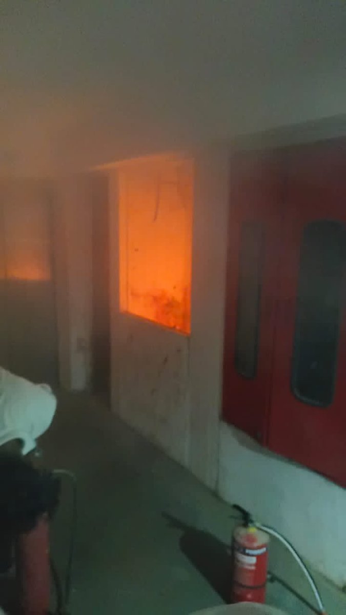 AjaySingh198523's tweet photo. प्रधानमंत्री आवास हुआ भ्रष्टाचार का शिकार 
Light house project bleeding hui jhar jhar 
Fire line padi hain thapa. Humheri life ke sth kara ja rha h khelword. Duda suda chupi sadhe hui hainYaha par ghr rent par de rhe log yaha ka moholla ganda kara ja rha hain suda koi action nhi https://t.co/0ULmMxSeNy