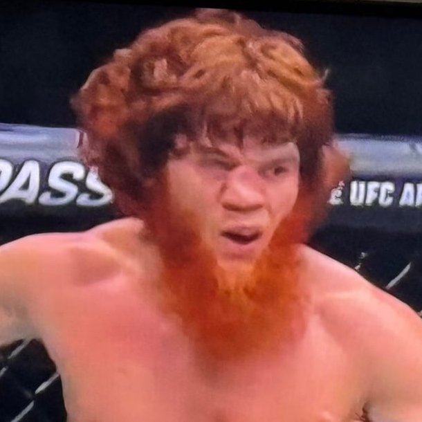 7thenumber7's tweet photo. It's too bad these 2 don't share the same weight class

Would be the Ugly Ass Championship 

Could have it's own belt and everything 

Maybe have a huge fucking bent ass nose built into the belt https://t.co/PdYBrWb9pJ