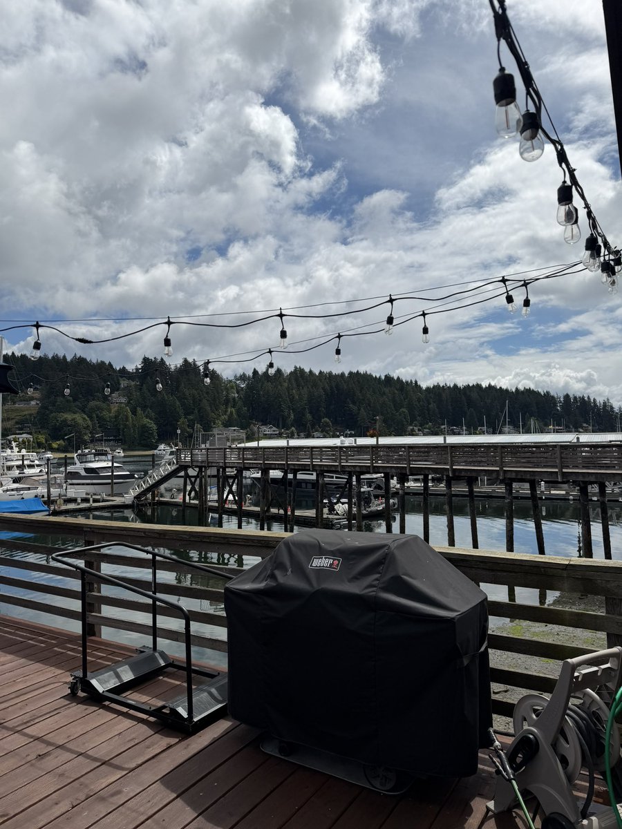 alwaysfuzzy's tweet photo. Back in the PNW https://t.co/OgMwNIAc16