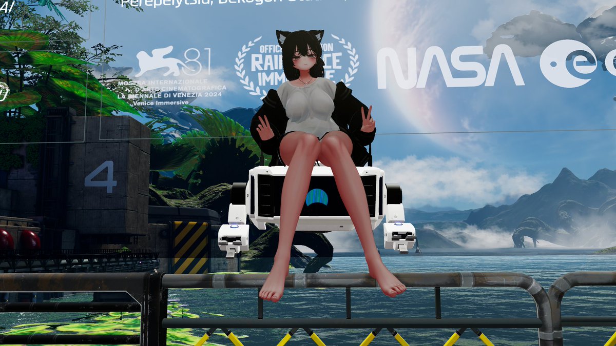 ruma_vrc's tweet photo. ド深夜に誘われて宇宙いってきました。ライド系に近いのかな？壮大！

・Gで首が。。。
・こういう浮いてる系ってどのくらいの重量耐えられるのかな。
・電車に埋まった結果ヒーローみたいになった人。
・おまけでしっくりこないのでずっと改変しているフィユエちゃん。 https://t.co/X7cGosgbIs