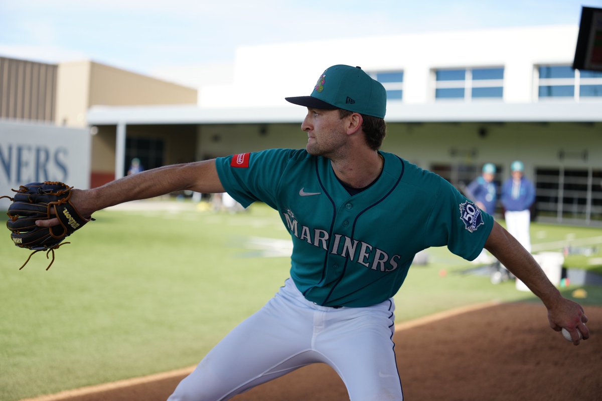 MarinersPR's tweet photo. Roster moves:

🔹 Josh Simpson, LHP, recalled from Triple-A Tacoma.
🔹 Alex Hoppe, RHP, optioned to Triple-A Tacoma.

Read more: https://t.co/QRQotUg6XT