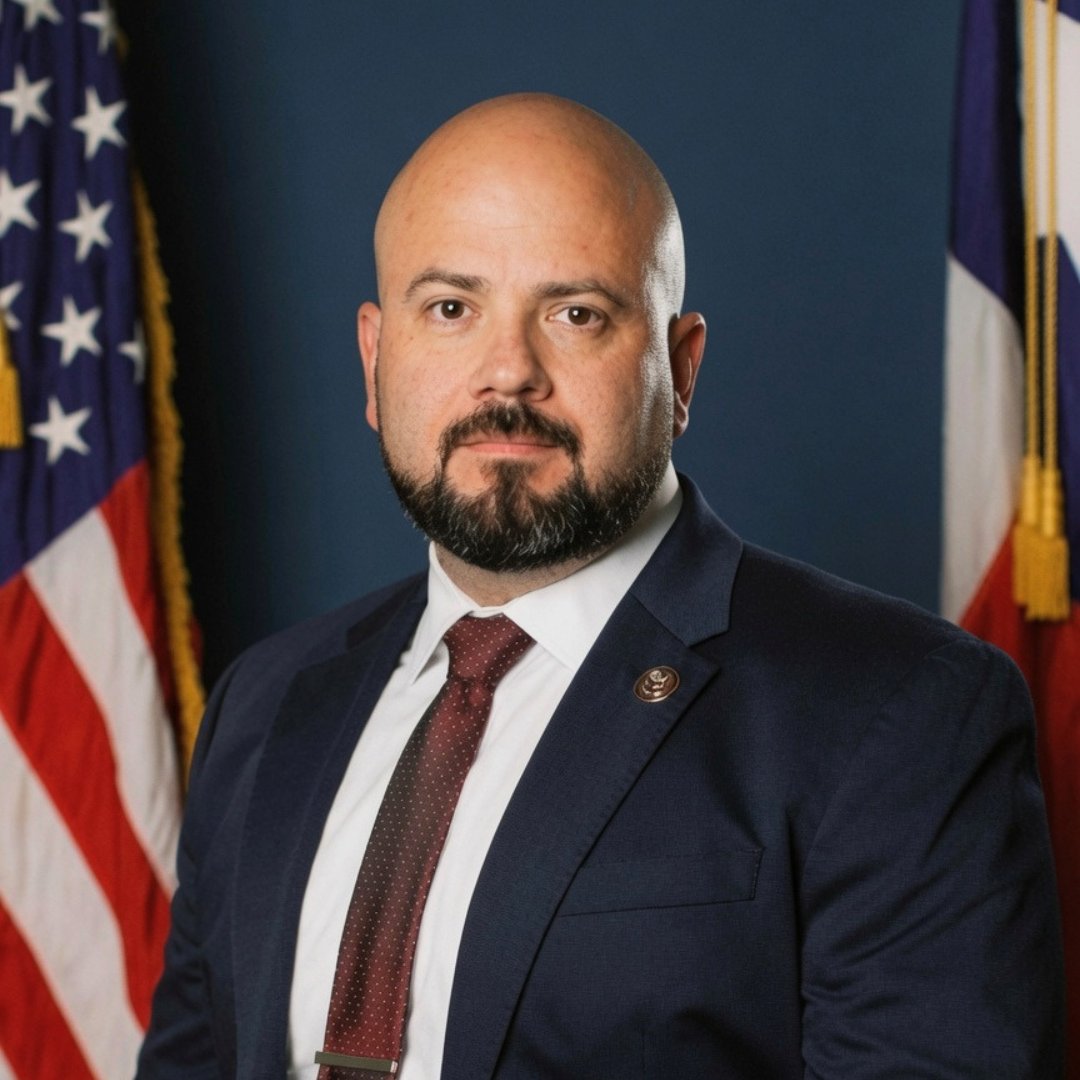 muskonomy's tweet photo. NEWS: Starbase has picked Glenn Bennett as its first ever police chief, the city's commission says

Bennett will build and lead the new Starbase Police Department from scratch.

He is currently a special operations lieutenant at the Belton, Texas police department.

He served in the US Army from 2006 to 2021 and deployed to Afghanistan.

More than 50 people applied for the job since March.

Starbase created the force this year after a county deputy contract fell through.

The SpaceX town incorporated as a city in 2025 and keeps adding its own services.