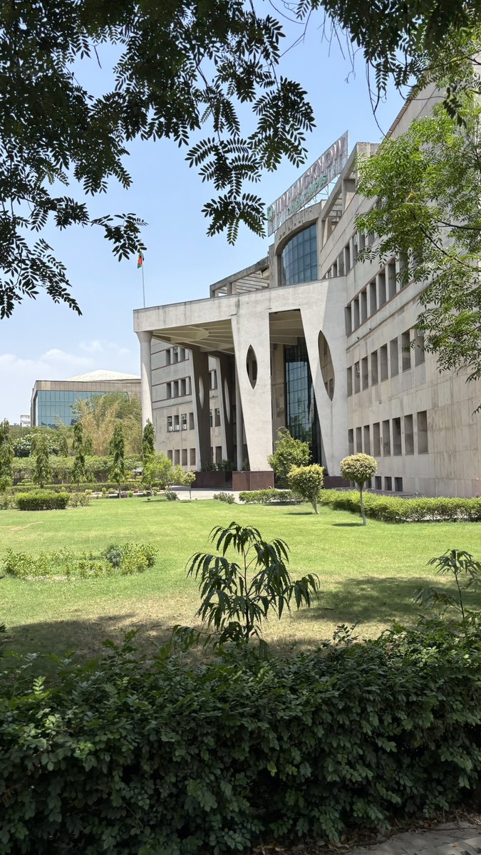 sah_echo's tweet photo. Knowledge builds confidence. Simplicity creates impact. Great communication is about helping people understand not impressing them.

Grateful for a truly transformative learning experience.

#IIMLucknow #Leadership #Communication #ExecutiveEducation #Learning #PersonalGrowth https://t.co/eb1xdHuNja