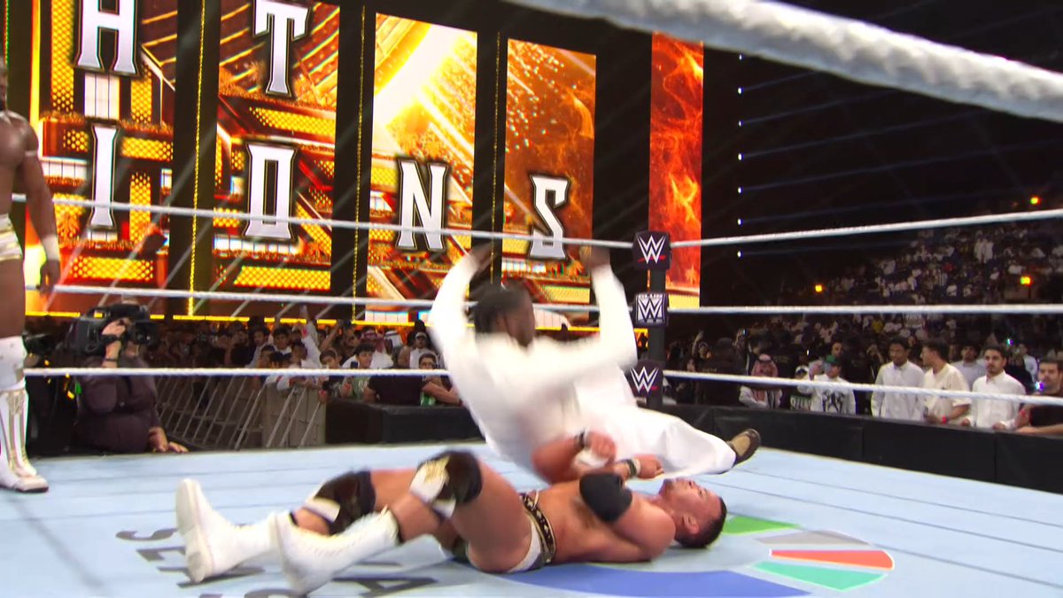 MarioWrestIing's tweet photo. Han puesto el Trick vs. Ricky en un PLE para que Lil Yachty haga el People's Elbow ante el público de Arabia Saudí.

Lloro. #WWENOC https://t.co/DD7BB54Lzu