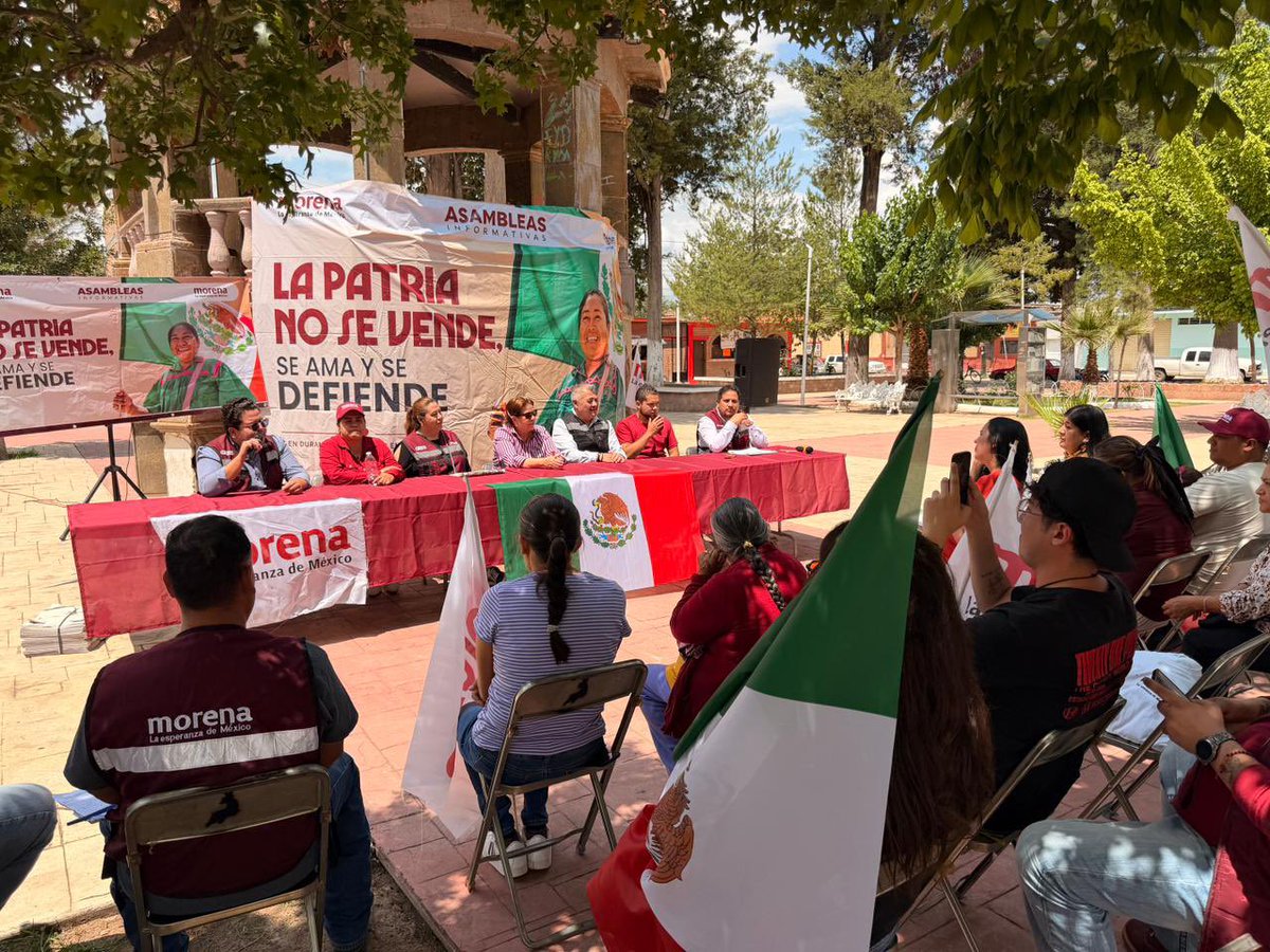 GarciaGaray_L's tweet photo. Hoy llevamos a cabo con gran éxito y una extraordinaria respuesta de nuestra militancia nuestra asamblea informativa en defensa de la soberanía desde el municipio de #Súchil. 
Acompañados por la  @SenadoraV Margarita Valdez, la diputada @FloraLeal7 y los integrantes de nuestro comité ejecutivo estatal, dejamos en claro que la soberanía nacional no se entrega ni se negocia, se defiende informando en las plazas públicas, blindando el bienestar de nuestras familias y resguardando con firmeza los recursos estratégicos de la patria. 
De la mano de nuestra presidenta, la Dra. @Claudiashein , demostramos que en Durango la transformación avanza en unidad, desde abajo y con el corazón por delante.
#PorLaDefensaDeLaSoberanía