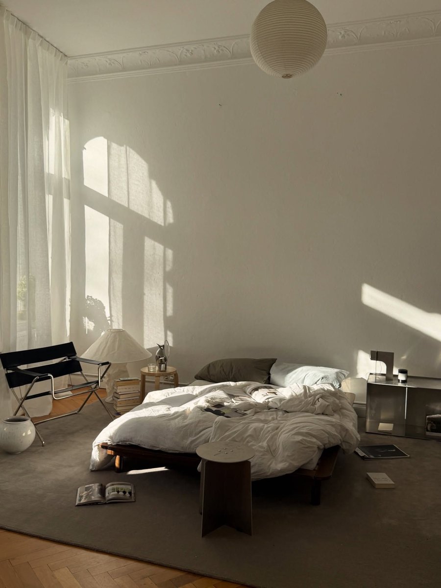 interiorstellar tweet media