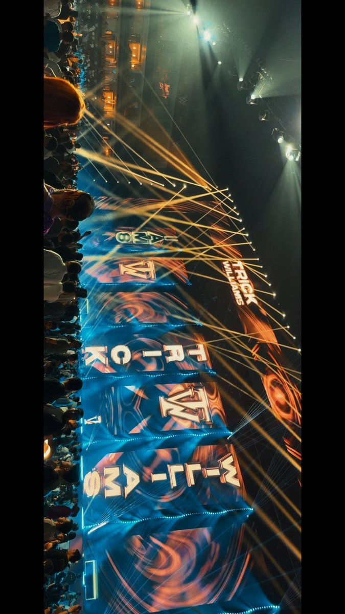 pri610nce's tweet photo. #WWENOT 
📸 https://t.co/St08hQnskE
