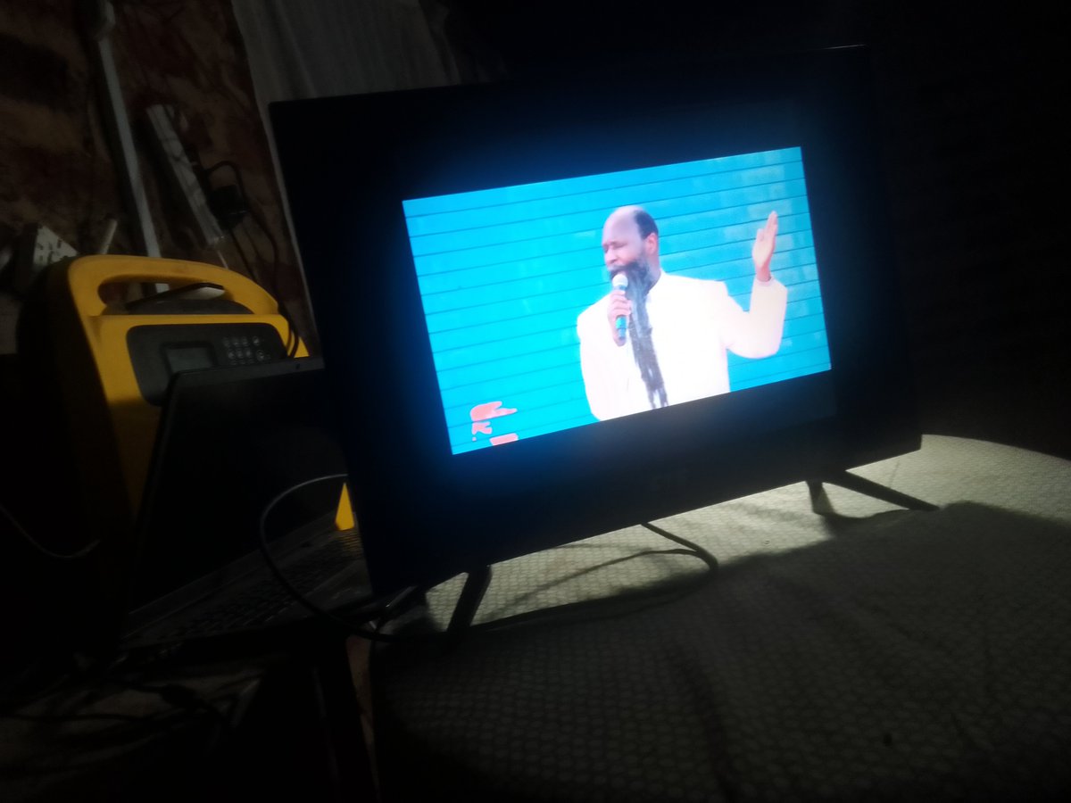 felix_inyoti's tweet photo. Watching from the comfort of my living room the healing service
#PortugalHealingGlory https://t.co/UA1FgblZWy