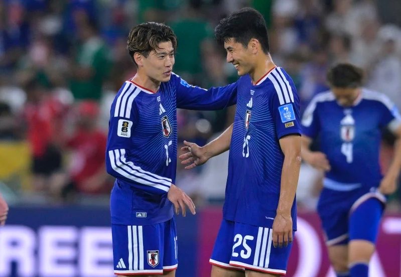 samurai_sbcom's tweet photo. 鈴木唯人、鈴木淳之介の決勝Tの起用難しいよな。。

スタメン級だと思ってた鈴木唯人、鈴木淳之介が🇹🇳戦の20分程度しか出場できていない。W杯基準という点で森保さんも想定外か、、

🇯🇵選手層厚いんじゃなかったのかよぉ😭

#サッカー日本代表 https://t.co/uUUpZMwt7L