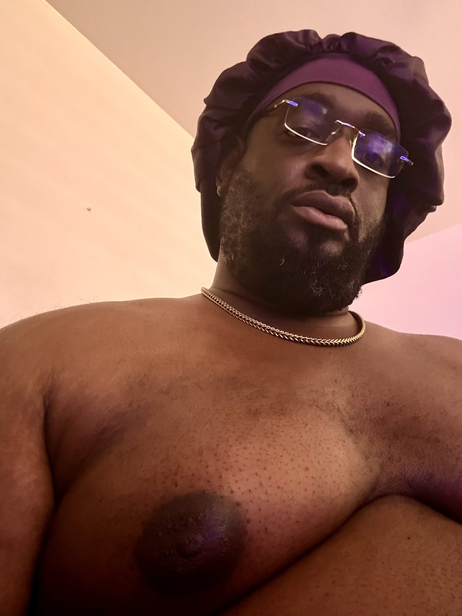 TheDarkskinZeus's tweet photo. Prideful 🙏🏽🏳️‍🌈🥰 https://t.co/IwYEr8jQhp