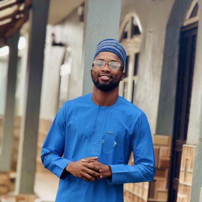 BasitPoet's tweet photo. #NewProfilePic https://t.co/UYLEb4vSnm
