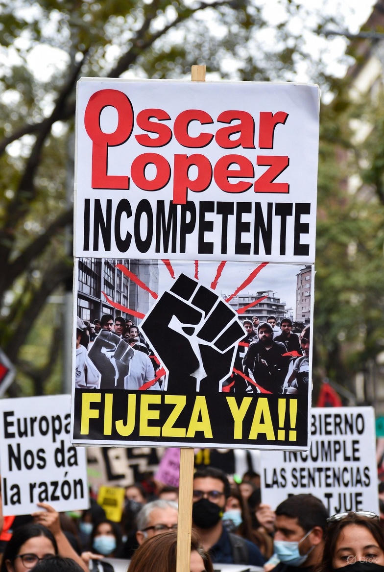 Frantxu_Minion's tweet photo. @El_Plural #FIJEZAYAEsCONSTITUCIONAL
#CumplanYaObadal
#Sinverguenzas
#SOCIALISTOS
#FIJEZAYA
#PandaDeHipocritas
#LegislesDeUnaSantaVez https://t.co/xNIsshyEi8