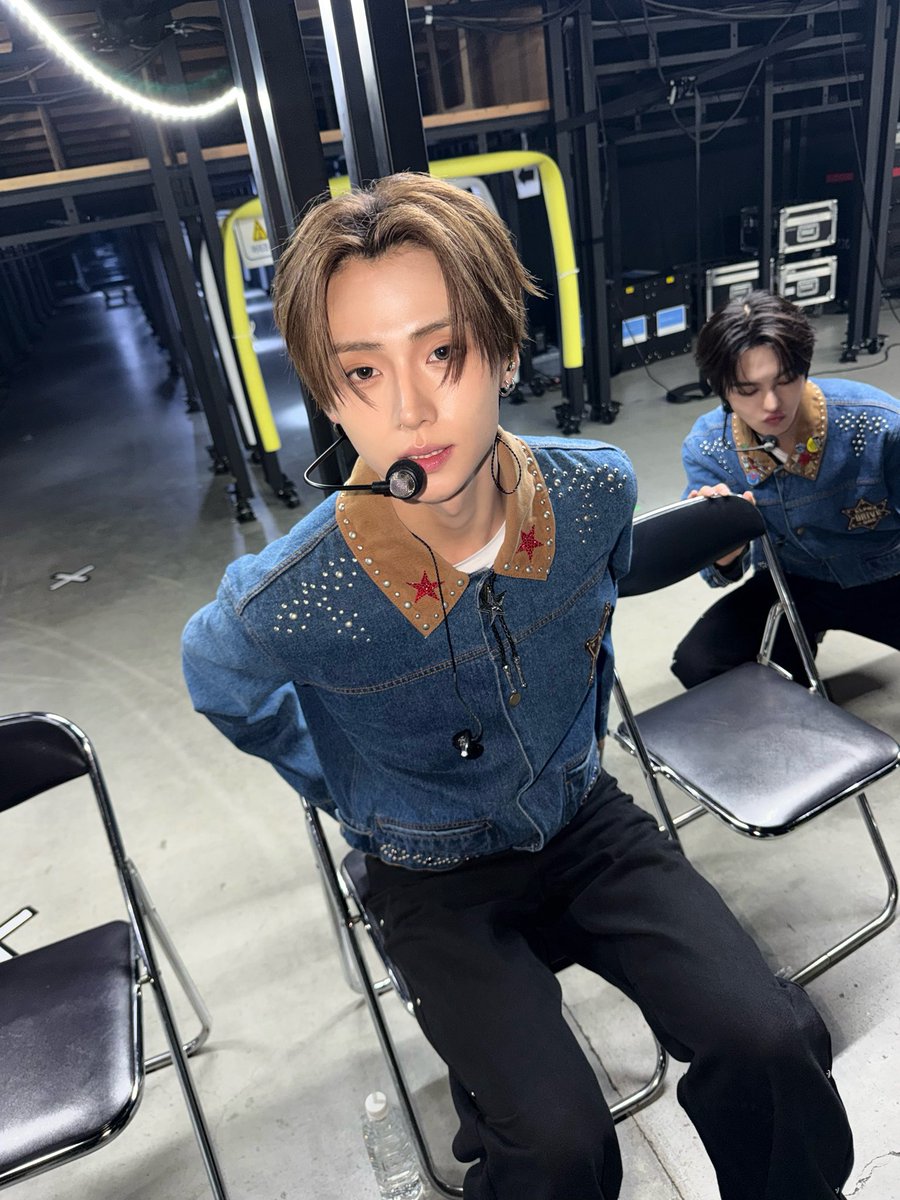 bluehour321's tweet photo. 역시 사귀내 https://t.co/uVKw6Ytw3Q