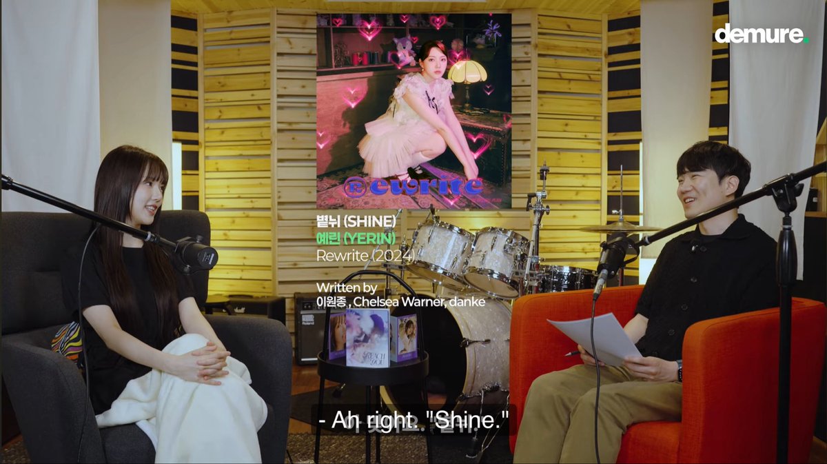 yerintopic's tweet photo. Thankyou so much for the host to mention Shine as Yerin’s song he wishes more people to know 😭❤️ https://t.co/GjAwE1CSj7