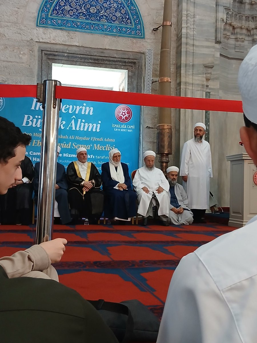 elcesnigar's tweet photo. اللهم لا تقطعنا عن العلم بقاطع ولا تشغلنا عنه بشاغل
والحمد لله في بدء وفي ختم https://t.co/Q6uEg08r07