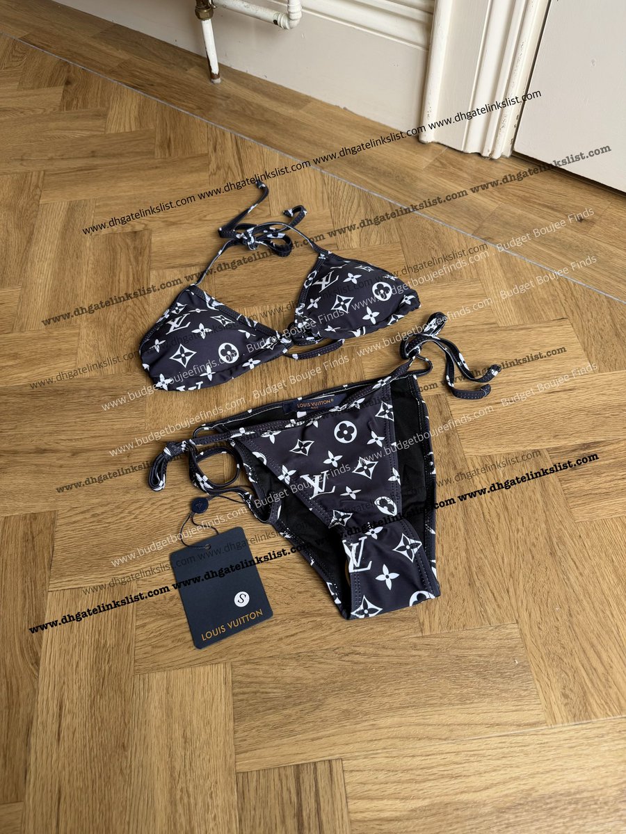 dhgatehaul's tweet photo. Dhgate Louis Vuitton - Gorgeous LV bikini 🙌🏻

I grabbed this as it was only £14 and FREE SHIPPING.

Absolute bargain!! Comes with all details, tags etc. Size S is about a UK6-8

🔗- https://t.co/1wR9Ii2alh

ALL FINDS- https://t.co/WfgWih3q7G https://t.co/OnB5zjSi0n