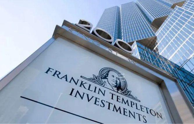MSCapital_X's tweet photo. 🏦 Franklin Templeton is deepening its push into crypto.

The asset management giant has officially launched Franklin Crypto, a dedicated digital asset investment division focused on delivering actively managed crypto strategies for institutional investors.

The move follows Franklin Templeton's acquisition of digital asset investment firm 250 Digital, whose team and investment expertise will now be integrated into the new business unit.

By combining 250 Digital's crypto capabilities with Franklin Templeton's global distribution network, the firm is positioning itself to capture growing institutional demand for digital assets.

Another sign that traditional finance isn't stepping back from crypto it's building deeper exposure.

#FranklinTempleton #Crypto #InstitutionalInvestors #DigitalAssets #TradFi #Bitcoin
