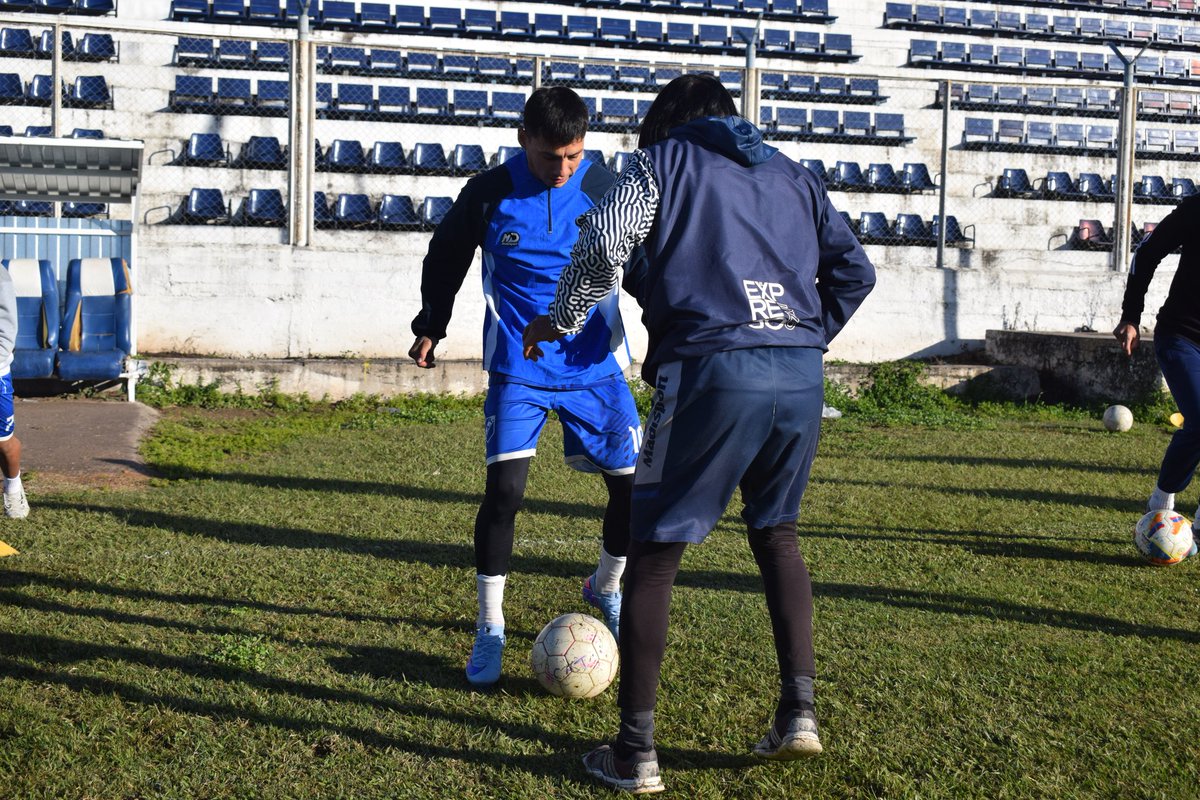 delClubTalleres's tweet photo. El último de la semana 🚂💪🏻

Mañana jugamos copa. ¡Los esperamos a todos 18hs.! https://t.co/6ABN7Cz9OF