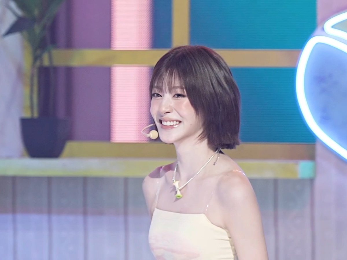 GOINGtayc's tweet photo. #STAYC #스테이씨 #세은 #SEEUN 
#2LOVE #2L0VE https://t.co/7Wj0UZ0ckG