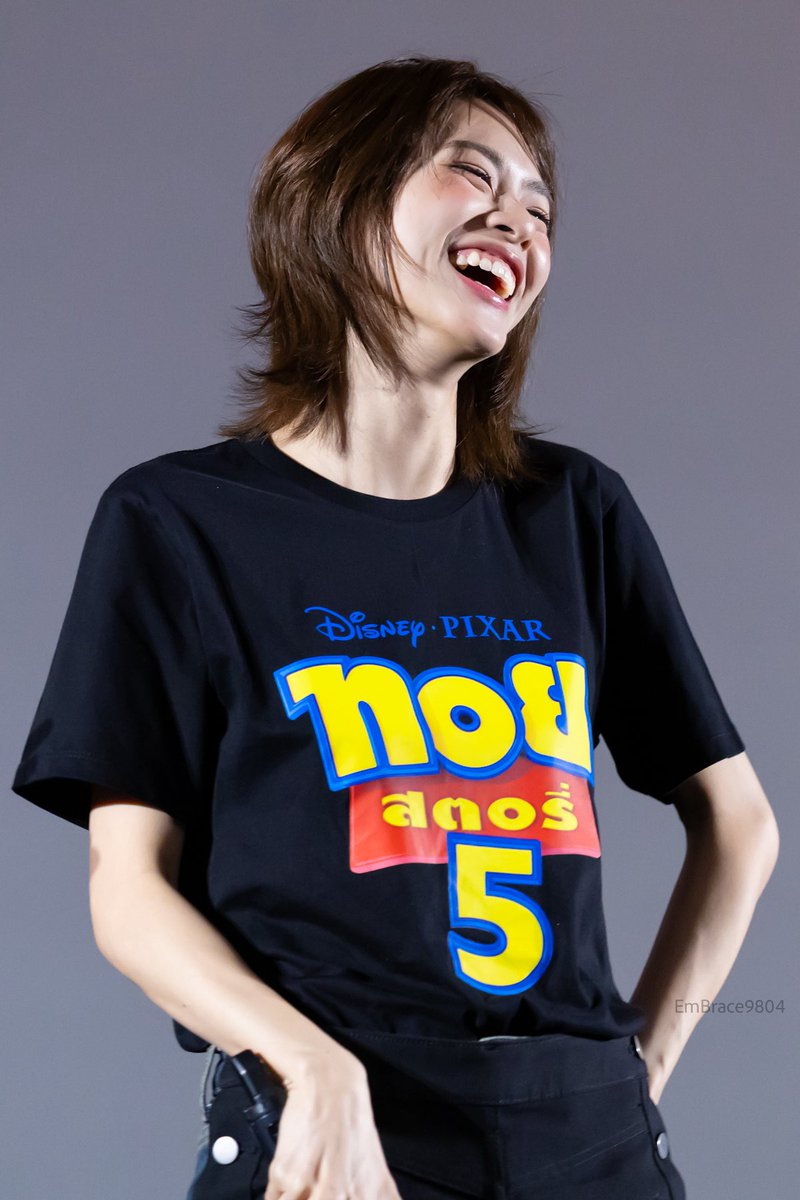 EmB9804's tweet photo. หัวเราะน่าร้ากกก 🥰🥰

EMIBONNIEANY X TOY STORY5
#SFxEmiBonnieAny
#emiamily https://t.co/CODwwpSykK