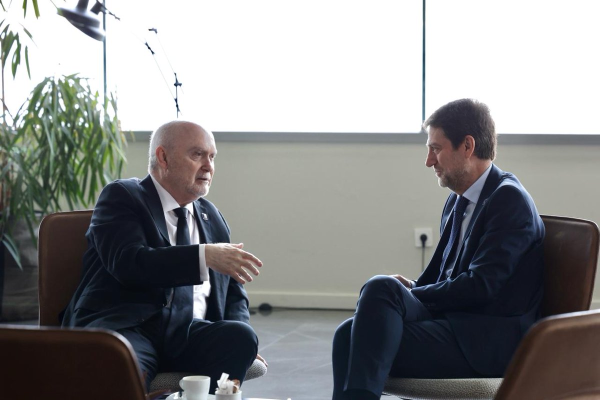 HoxhaFer's tweet photo. 📍 Dubrovnik -- Pleased to reconnect with a former colleague and friend, and now the OSCE Secretary General, Feridun H. Sinirlioğlu. 

We had an open exchange on the security situation and current developments across the #OSCE area, including the Western Balkans.

I reaffirmed Albania's commitment to strengthening the role of the OSCE, promoting dialogue and regional cooperation, and upholding the principles that safeguard peace, security, and stability both in our region and across the entire OSCE area.