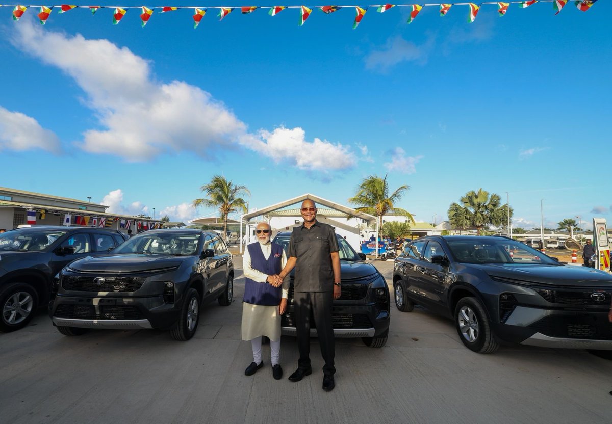 narendramodi's tweet photo. Took part in the handing-over ceremony of the Fast Patrol Vessel Lespwar, ambulances and utility vehicles for SDF at the Seychelles Coast Guard Base with President Dr. Patrick Herminie.

@StateHouseSey https://t.co/z7ipBqeyCG