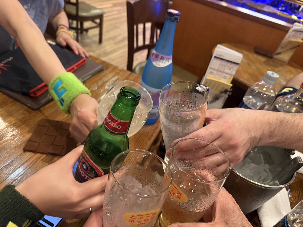 yuu_yuu_sun's tweet photo. 今日は保護者会ではありません🤣
【 Oldies Girls Party &amp; -vol.5- 】
@ヒューズボックス

台風での中止が心配されましたが無事開催されました

楽しみにしていたのでより一層楽しいライブでした🎸🥁🎙️

サプライズ成功😳
ごんちゃん、かほりん楽しかった

#オールディーズ https://t.co/6whgCPg4FM