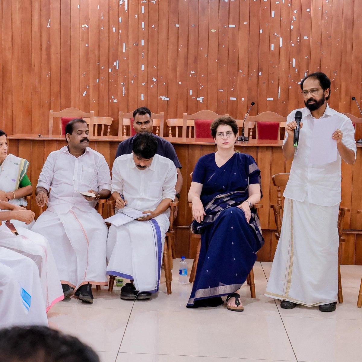 INCIndia's tweet photo. Congress General Secretary &amp; Wayanad MP Smt. @priyankagandhi ji met Mandalam Congress Committee Presidents of Wayanad district in Kalpetta.

📍 Kerala https://t.co/xCryNcG1u1